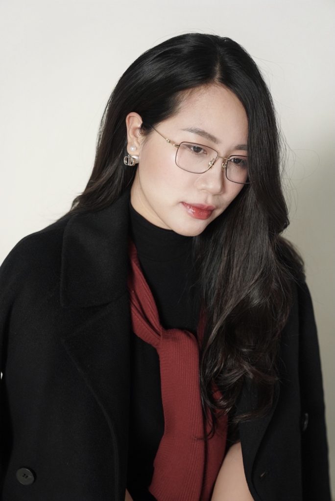 {"ARInfo":{"IsUseAR":false},"Version":"1.0.0","MakeupInfo":{"IsUseMakeup":false},"FaceliftInfo":{"IsChangeEyeLift":false,"IsChangeFacelift":false,"IsChangePostureLift":false,"IsChangeNose":false,"IsChangeFaceChin":false,"IsChangeMouth":false,"IsChangeThinFace":true},"BeautyInfo":{"IsAIBeauty":false,"OldBeautyCount":1,"IsSharpen":false,"SwitchMedicatedAcne":false,"IsBrightEyes":false,"IsOldBeauty":false,"IsReduceBlackEyes":false},"HandlerInfo":{"AppName":2},"FilterInfo":{"IsUseFilter":false}}